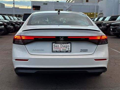 Used 2024 Honda Accord Sport image 9