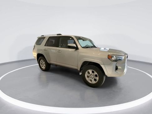 Used 2019 Toyota 4Runner SR5 image 2