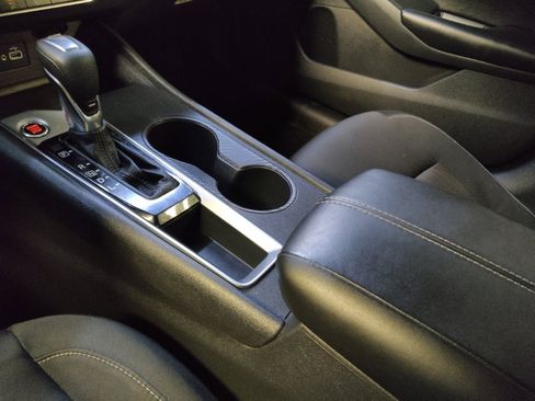 Used 2022 Nissan Altima 2.5 S FWD image 26