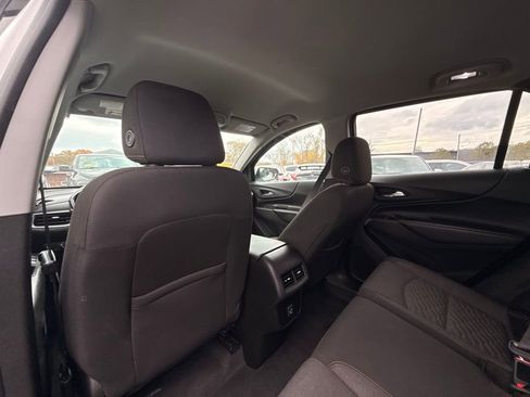 Used 2020 Chevrolet Equinox LT image 18