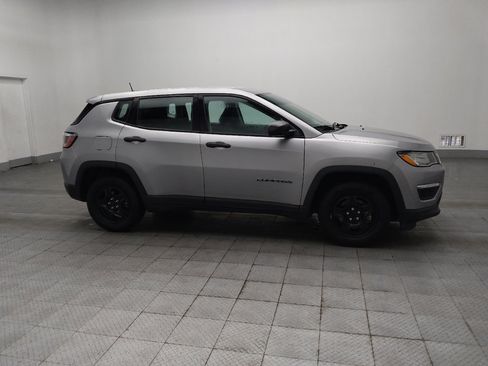 Used 2019 Jeep Compass Sport FWD image 11