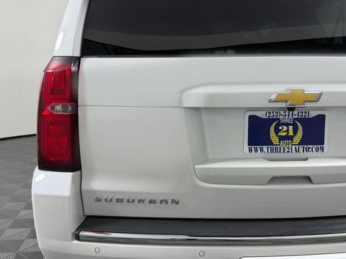 Used 2018 Chevrolet Suburban Premier AWD/4WD image 10