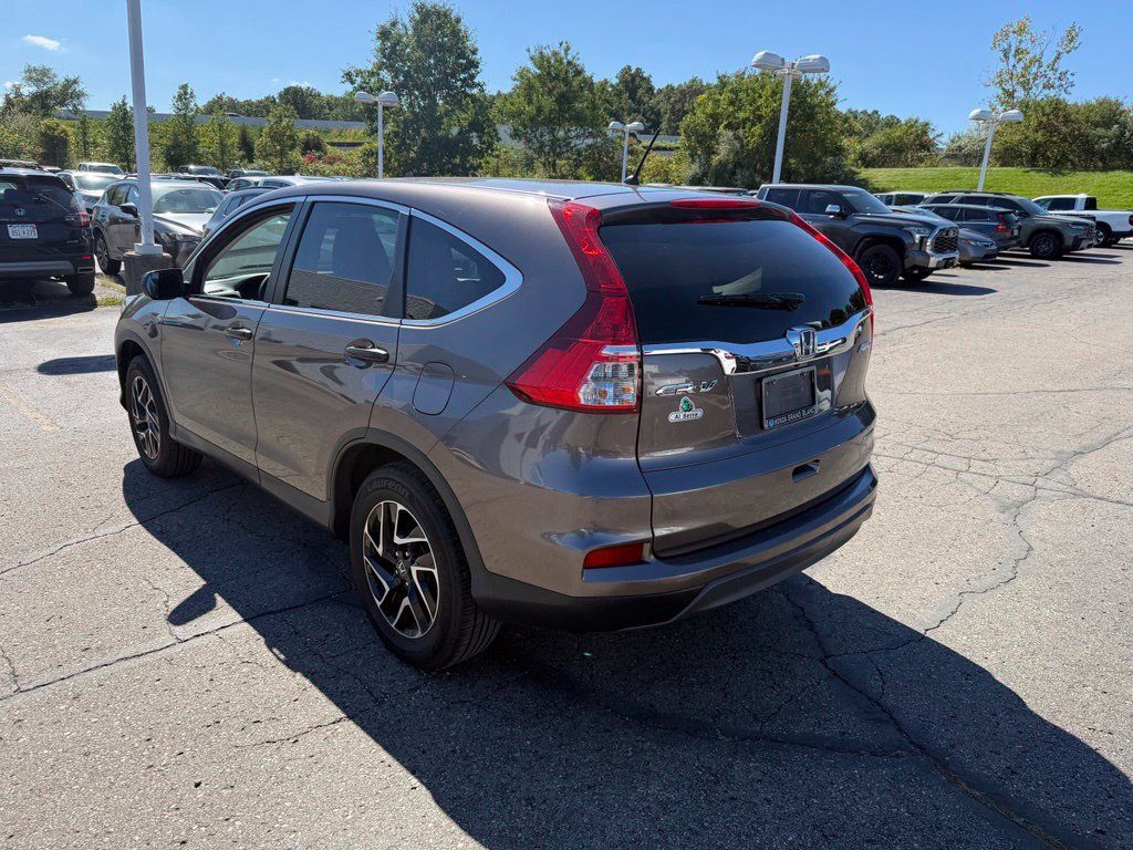 Used 2016 Honda CR-V SE image 2