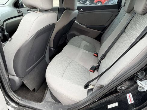 Used 2016 Hyundai Accent SE w/ Option Group 02 FWD image 5