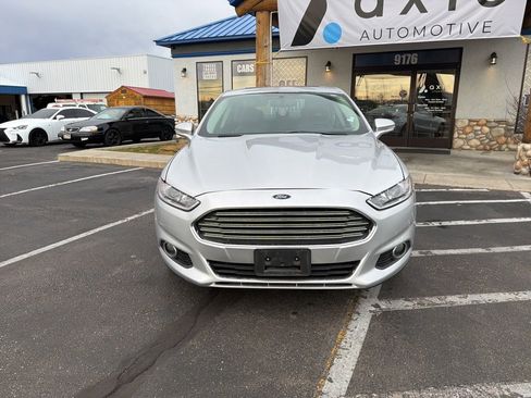 Used 2013 Ford Fusion Titanium image 2