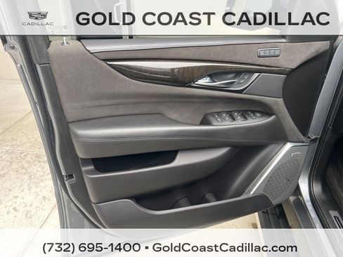 Used 2020 Cadillac Escalade ESV Platinum image 20