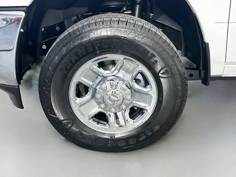 New 2026 RAM 2500 Tradesman w/ Chrome Appearance Group AWD/4WD image 16