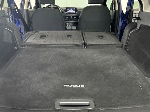 Used 2023 Nissan Rogue S image 20