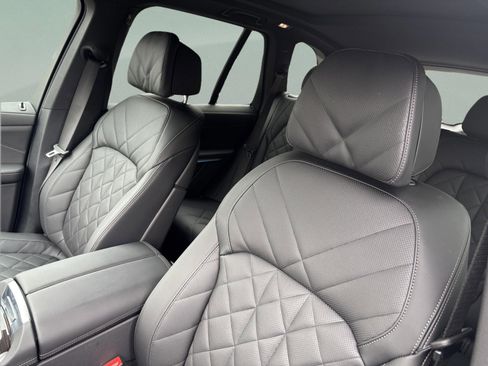 Used 2026 BMW X5 xDrive50e w/ M Sport Package image 18