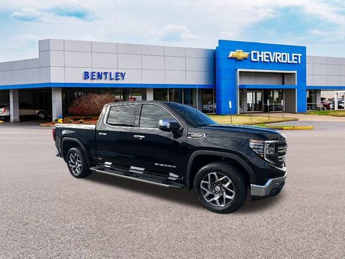 Used 2023 GMC Sierra 1500 SLT w/ SLT Premium Plus Package image 8