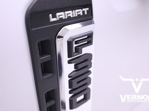 New 2026 Ford F350 Lariat w/ Chrome Package image 43