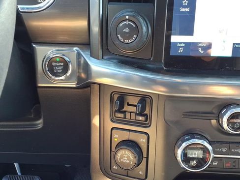 Used 2021 Ford F150 Lariat w/ Equipment Group 502A High AWD/4WD image 18