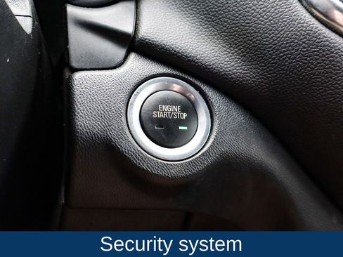 Used 2021 Chevrolet Equinox LT image 24