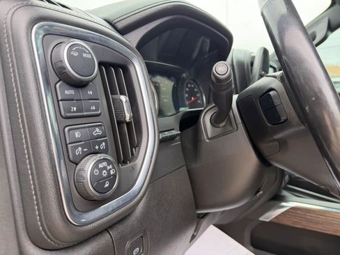 Used 2020 Chevrolet Silverado 1500 High Country w/ Technology Package image 22