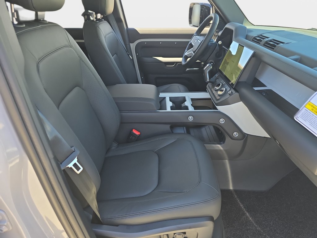 New 2026 Land Rover Defender 110 X-Dynamic SE AWD/4WD image 10