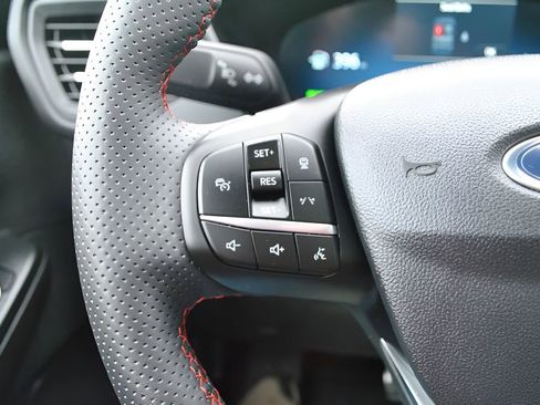 Used 2023 Ford Escape ST-Line Elite w/ Premium Technology Package AWD/4WD image 7