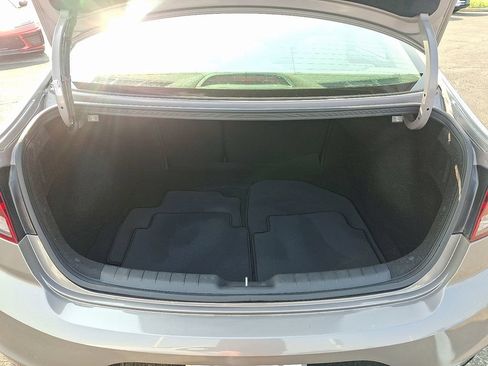Used 2020 Hyundai Elantra Value Edition FWD image 31