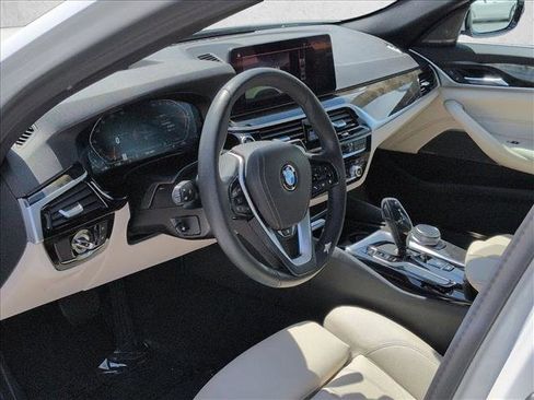 Certified 2023 BMW 540i w/ Premium Package RWD image 10