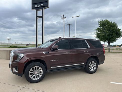Used 2022 GMC Yukon Denali w/ Max Trailering Package image 1