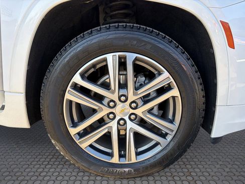 Certified 2023 Chevrolet Traverse High Country FWD image 10