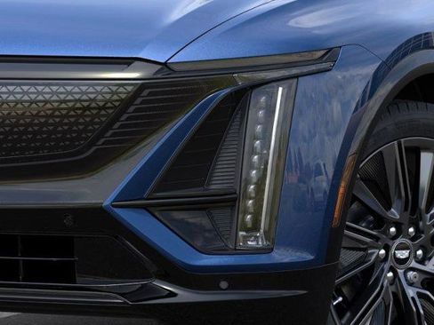 New 2025 Cadillac Lyriq Sport image 34