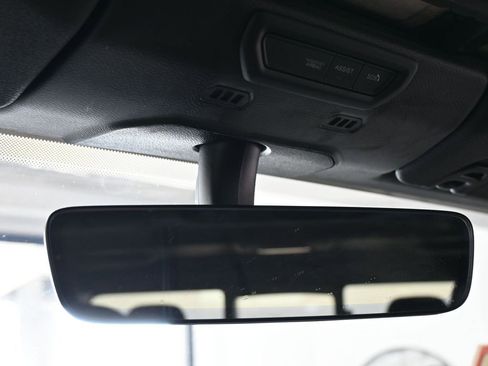 Used 2022 Jeep Gladiator Overland image 23