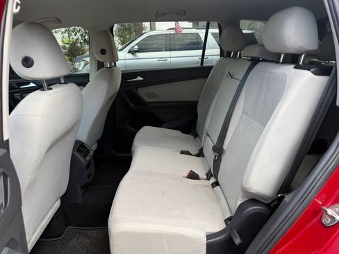 Used 2019 Volkswagen Tiguan S image 10