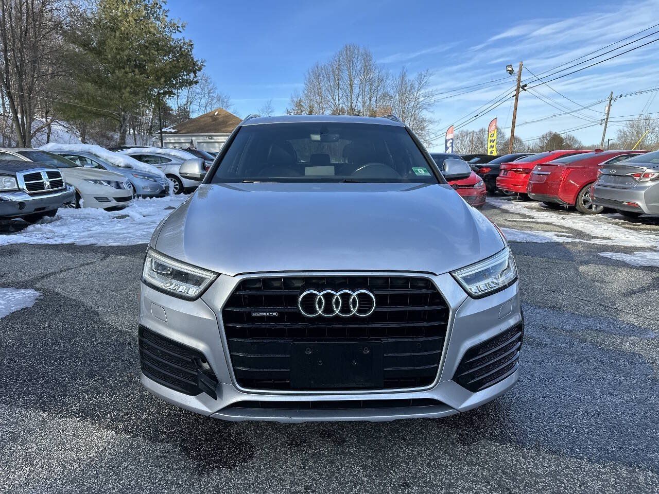 Used 2018 Audi Q3 2.0T Premium Plus w/ Premium Plus Package AWD/4WD image 3