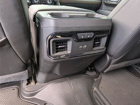 Used 2024 GMC Sierra 2500 AT4 w/ Technology Package AWD/4WD image 34
