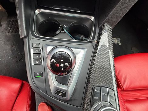 Used 2018 BMW M4 Convertible image 20