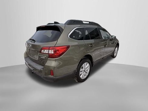 Used 2016 Subaru Outback 2.5i Premium image 8