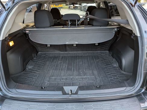 Used 2019 Subaru Crosstrek 2.0i w/ Eyesight System image 31