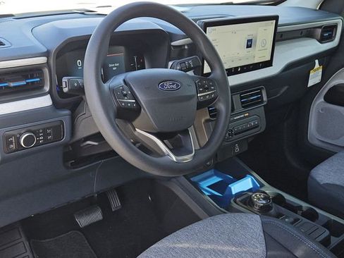 New 2025 Ford Maverick XLT image 24
