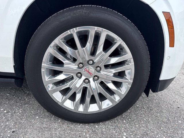 Used 2025 GMC Yukon XL Denali w/ Sun & Power Step Package AWD/4WD image 15