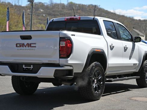 Used 2023 GMC Canyon Elevation w/ Elevation Premium Package image 6