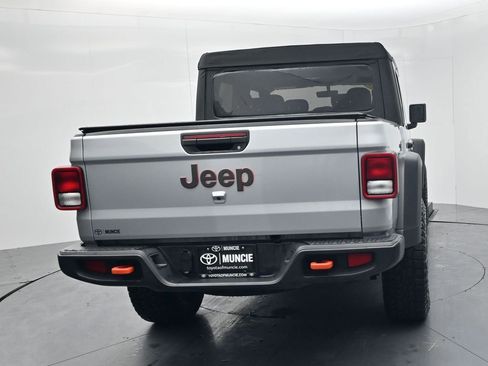 Used 2023 Jeep Gladiator Mojave image 7