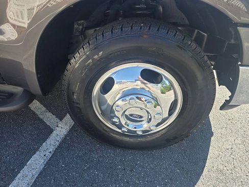 Used 2005 Ford F350 XLT RWD image 16
