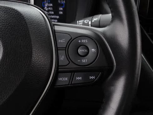 Certified 2022 Toyota Corolla SE image 36