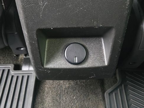 Used 2017 Chevrolet Equinox Premier w/ Enhanced Convenience Package image 17