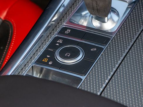 Used 2022 Land Rover Range Rover Sport HST image 24