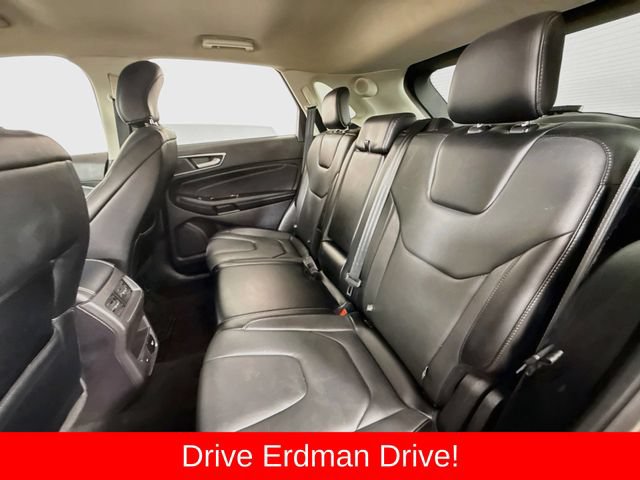 Used 2018 Ford Edge Titanium w/ Technology Package FWD image 8