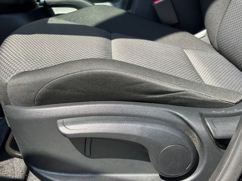 Used 2025 Kia Soul LX w/ LX Technology Package image 27