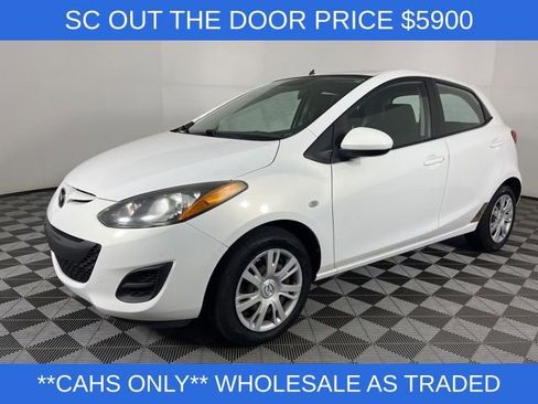 Used 2013 MAZDA MAZDA2 Sport FWD image 4