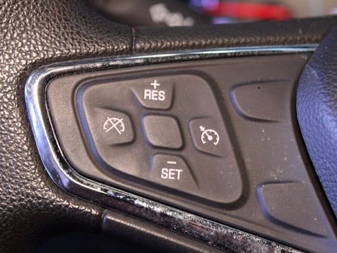 Used 2018 Chevrolet Cruze LT image 21