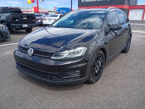 Used 2019 Volkswagen Golf Alltrack S AWD/4WD image 3