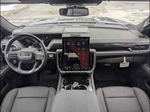 New 2026 GMC Yukon Elevation AWD/4WD image 18