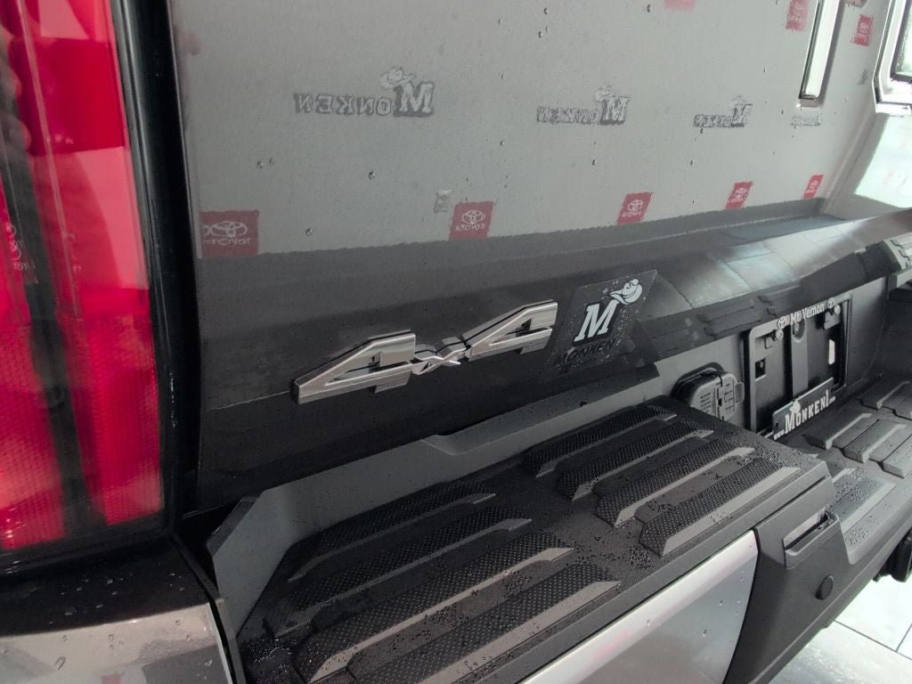 New 2026 Toyota Tundra Capstone AWD/4WD image 19