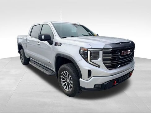 Used 2022 GMC Sierra 1500 AT4 w/ AT4 Preferred Package image 3