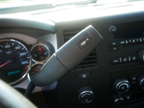 Used 2009 Chevrolet Silverado 1500 LT w/ Power Pack Plus AWD/4WD image 25