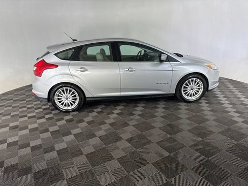 Used 2013 Ford Focus Electric Hatchback FWD image 6